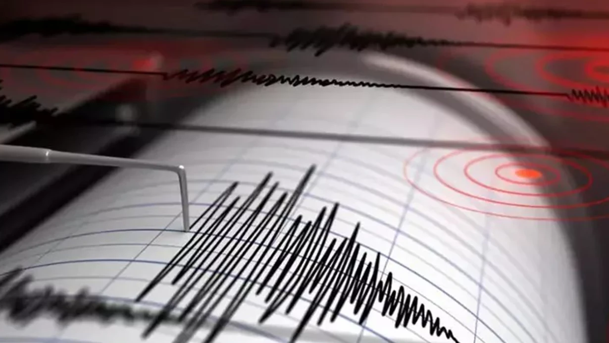 İndoneziyada 6,7 bal gücündə zəlzələ baş verib