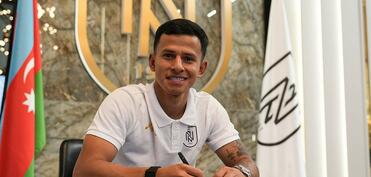 "Neftçi" daha bir futbolçunun transferini açıqlayıb