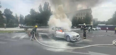 Yasamalda BMW yanıb