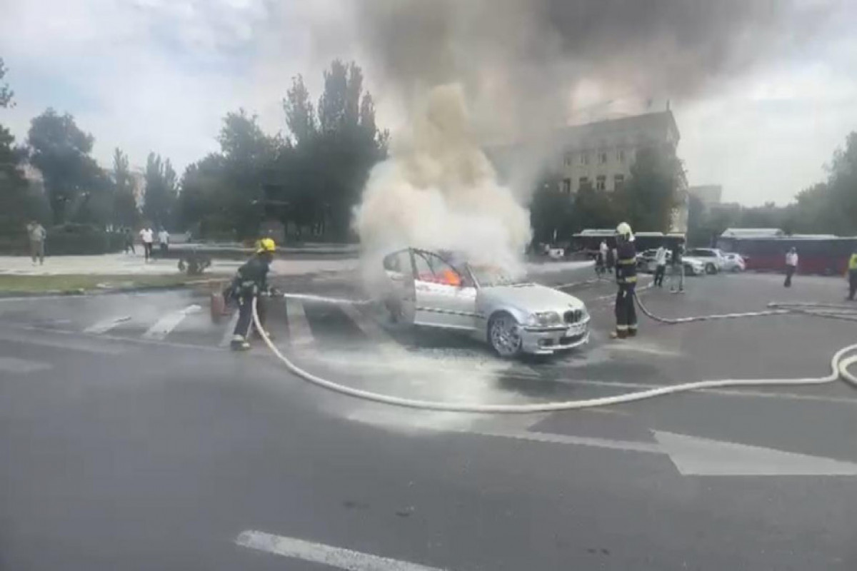 Yasamalda BMW yanıb