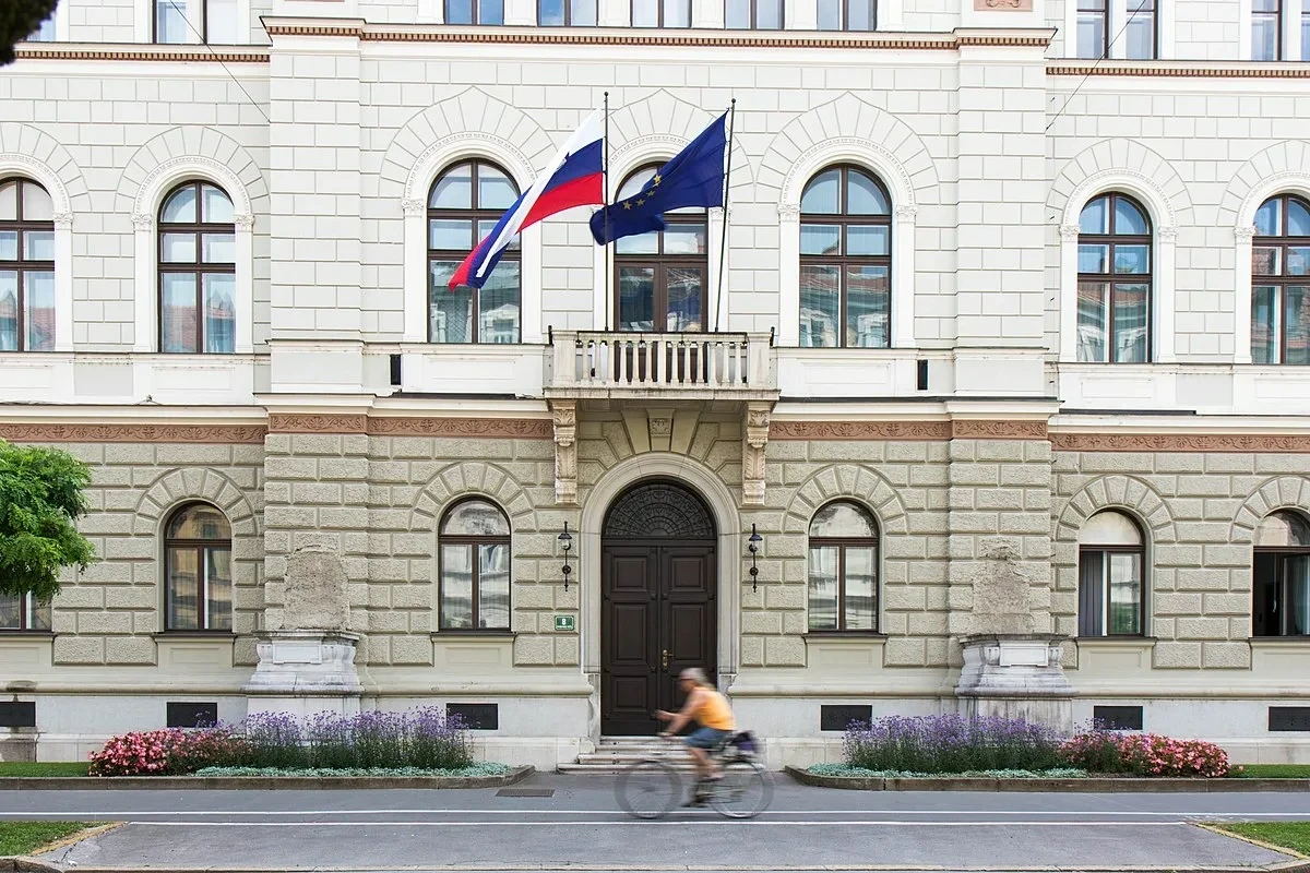 Sloveniya iki israilli nazirə qarşı sanksiya tətbiq edib