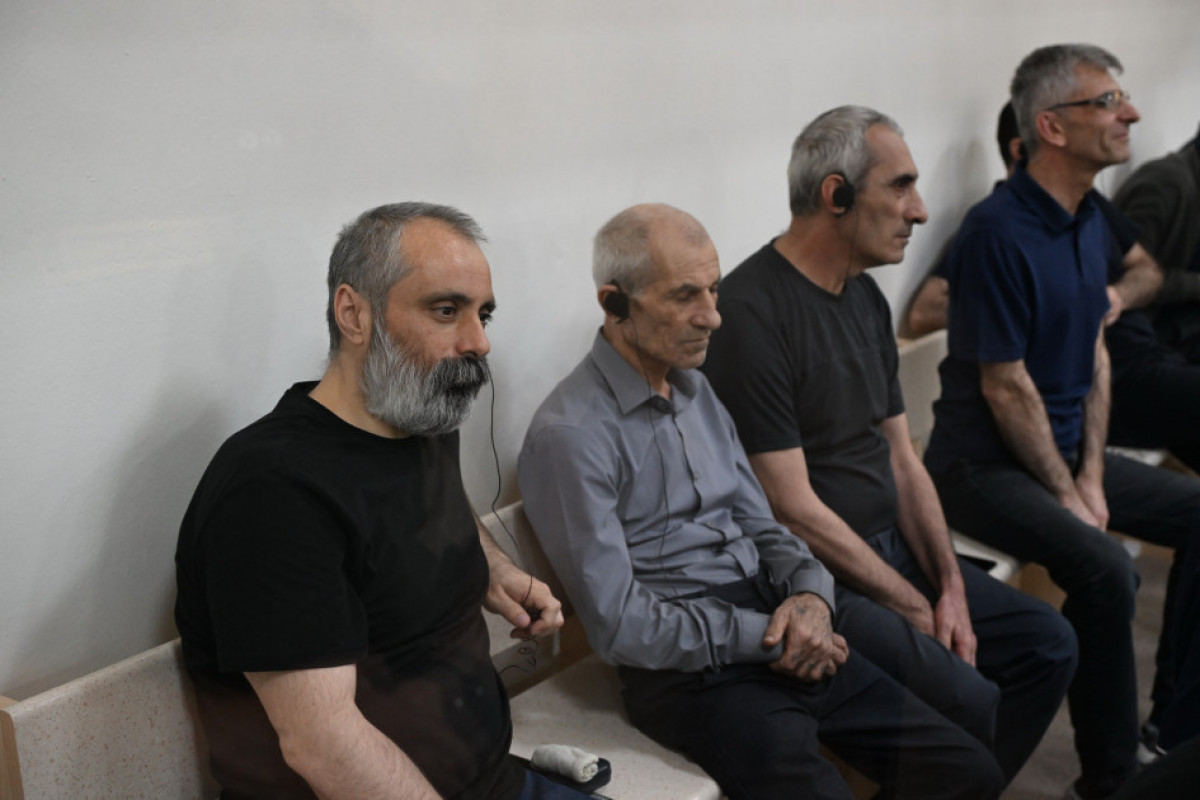 Ermənistan silahlı qüvvələrinin təxribatları nəticəsində zərər çəkmiş şəxslər məhkəmədə ifadə veriblər - FOTO