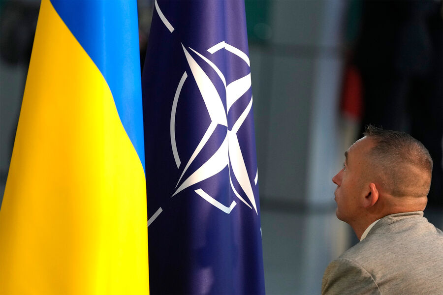 NATO Ukraynaya hərbi yardımla bağlı növbədənkənar iclas keçirəcək