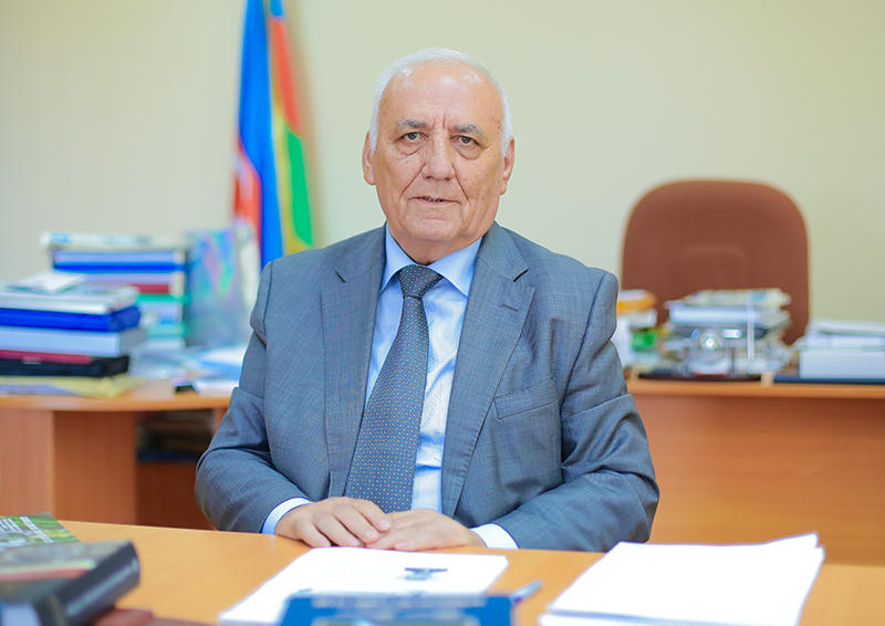 Yaqub Mahmudov jurnalistləri təbrik etdi