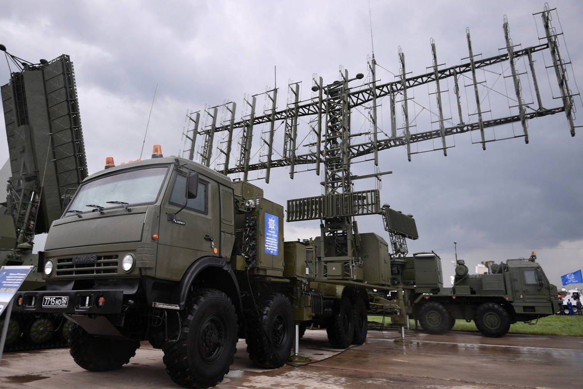 Estoniyanın müdafiə naziri: Rusiya sərhəddə əlavə radioelektron mübarizə vasitələri yerləşdirib