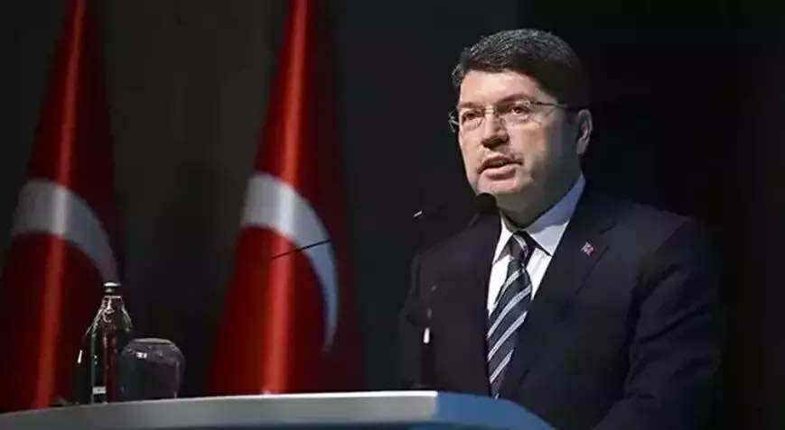 Türkiyəli nazir: Bursadakı yanğında 1 nəfər gözaltına alınıb