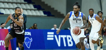 Amerikalı basketbolçu Azərbaycan klubunda qalacağını açıqlayıb