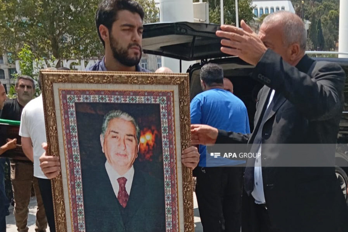 Xalq artisti Arif Babayevlə vida mərasimi keçirilir - FOTO