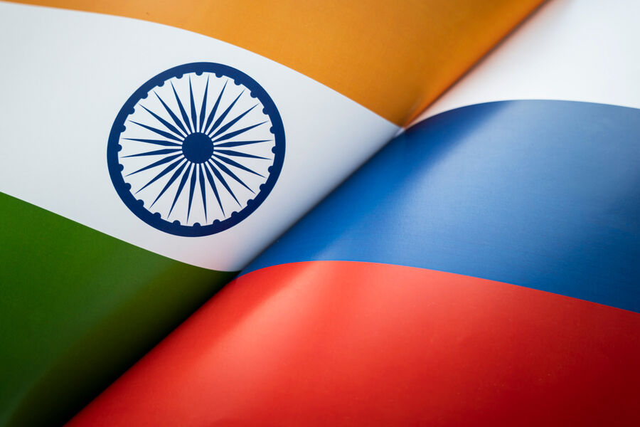 CNBC: Hindistan Rusiya neftini idxal etməklə ABŞ ilə münasibətləri riskə atmayacaq