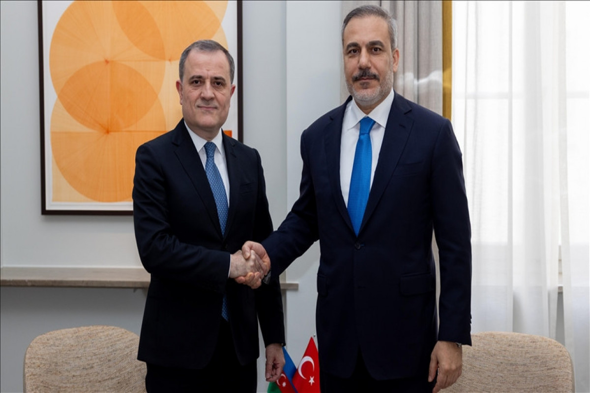 Azərbaycan və Türkiyə XİN rəhbərləri regional məsələləri müzakirə edib