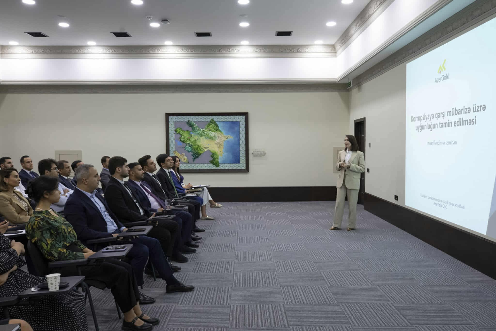 “AzerGold” QSC-də korrupsiyaya qarşı mübarizə üzrə maarifləndirmə seminarı keçirilib