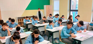 Təhsil İnstitutu: Lisey və gimnaziyalara imtahanda bəzi şagirdlərin sualları əldə etməsi məsələsi araşdırılır