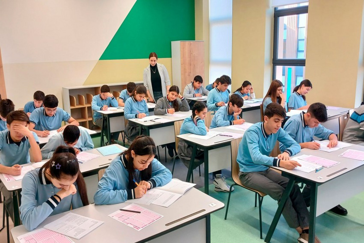 Təhsil İnstitutu: Lisey və gimnaziyalara imtahanda bəzi şagirdlərin sualları əldə etməsi məsələsi araşdırılır