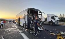 Türkiyədə sərnişin avtobusu ilə yük maşını toqquşub: 1 ölü, 10 yaralı