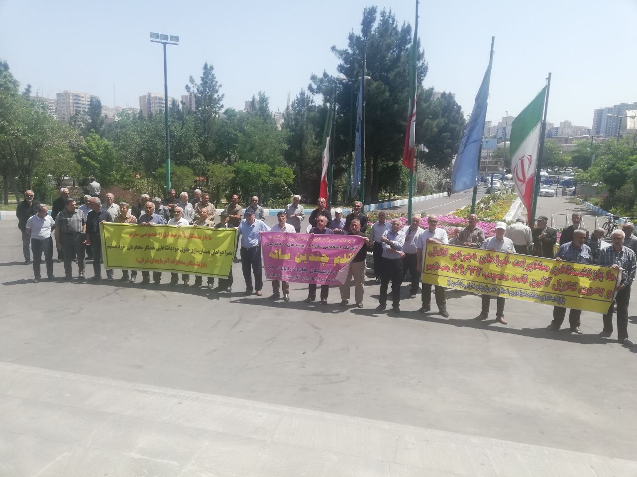 Təbrizli təqaüdçülər yenidən etiraz eyləmi keçiriblər