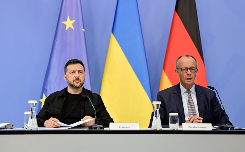 Zelenski: Trampla söhbətdə ərazi məsələləri müzakirə olunub