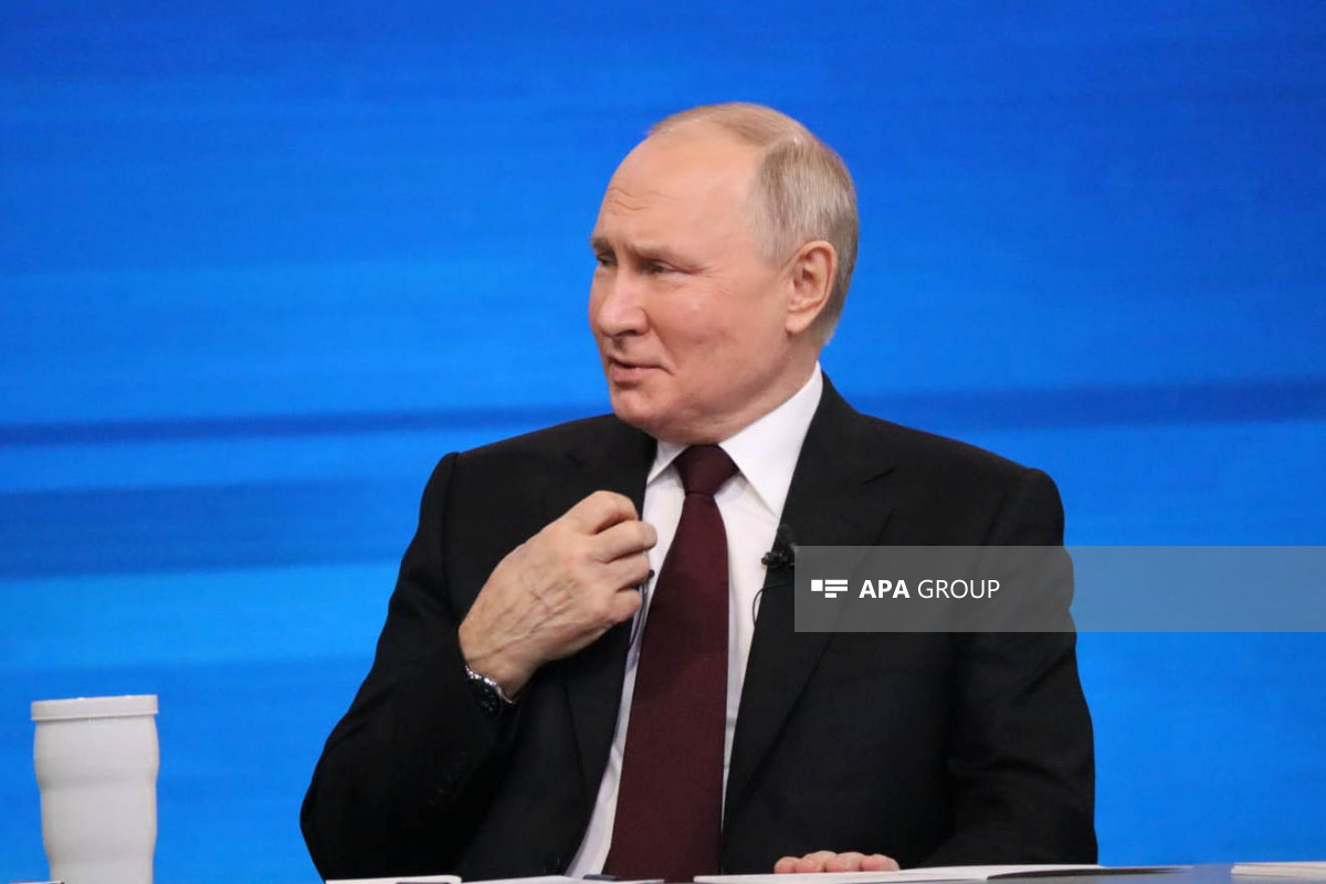 Putin Trampla görüşlə bağlı müşavirə keçirib