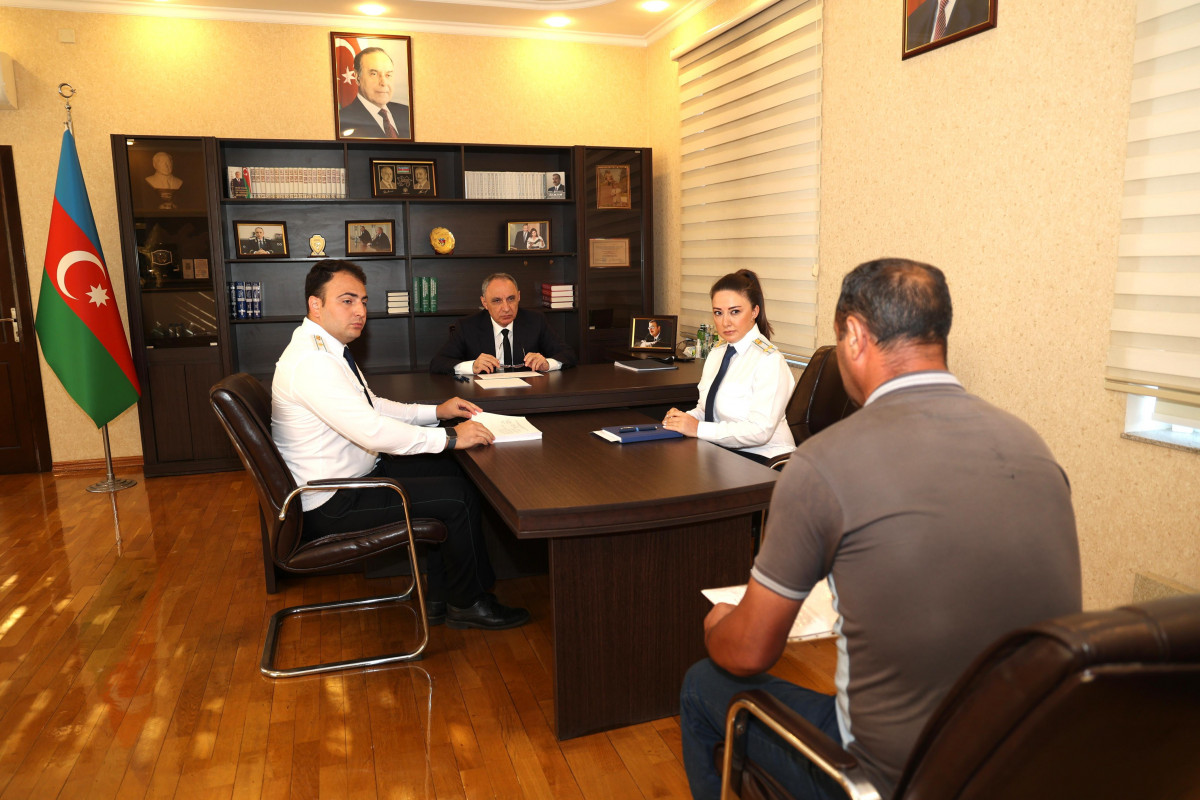Baş prokuror Xaçmazda vətəndaşları qəbul edib
