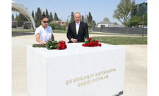 Prezident və birinci xanım Gәncә Memorial Kompleksində görülən işlərlə tanış olublar - YENİLƏNİB
