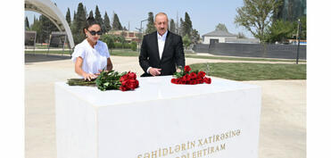 Prezident və birinci xanım Gәncә Memorial Kompleksində görülən işlərlə tanış olublar - YENİLƏNİB