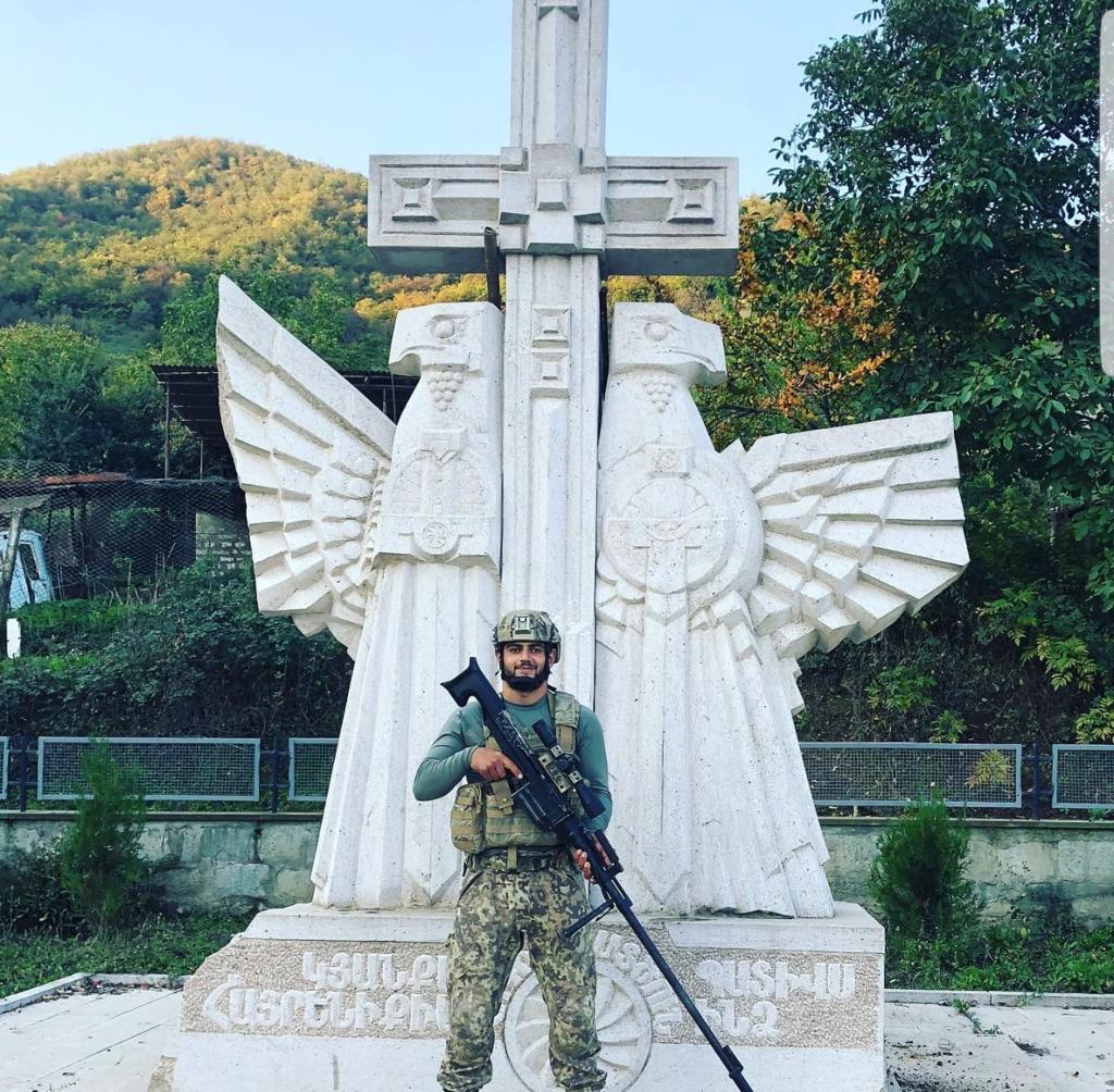 Fərhad Nadir oğlu Məlikzadə — Qəhrəmanlıq zirvəsində ucalan ömür