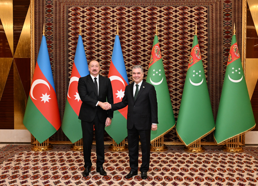 Azərbaycan Prezidenti İlham Əliyevin Türkmənistan Xalq Məsləhətinin sədri ilə təkbətək görüşü başlayıb - YENİLƏNİB