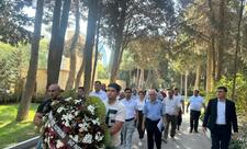 ƏHD Partiyasının rəhbərliyi Əbülfəz Elçibəyin məzarını ziyarət edib
