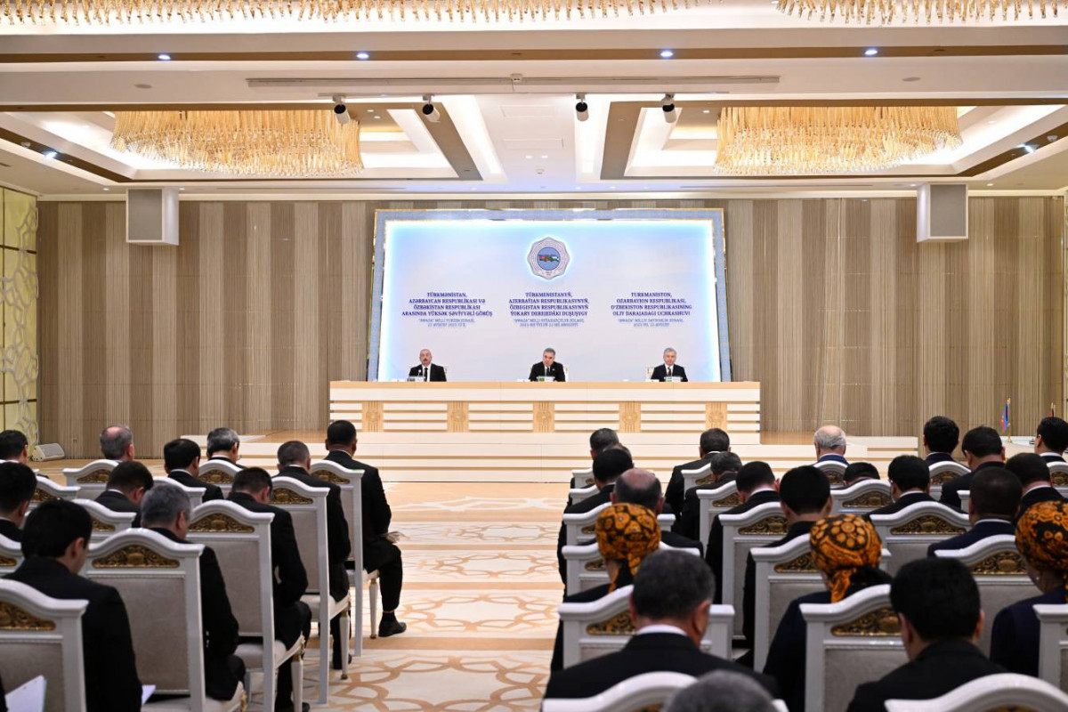 Azərbaycan, Türkmənistan və Özbəkistan liderləri mətbuata birgə bəyanatla çıxış ediblər - YENİLƏNİB-1 - FOTO