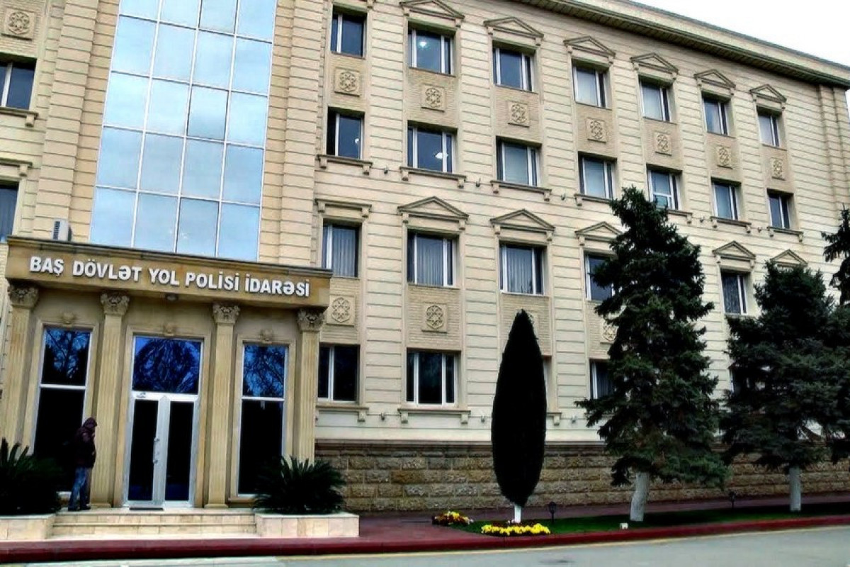 Yol polisi piyadalara çağırış edib