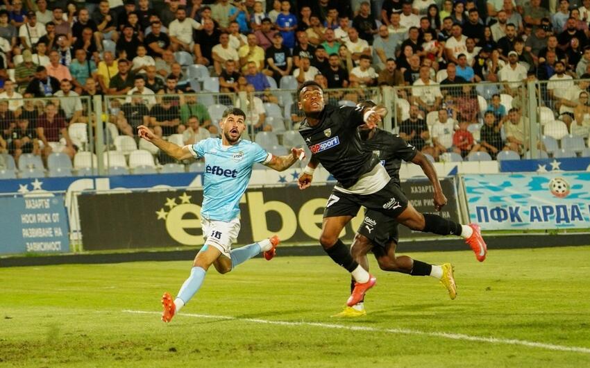 Azərbaycanlı futbolçunun klubu səfərdə uduzdu