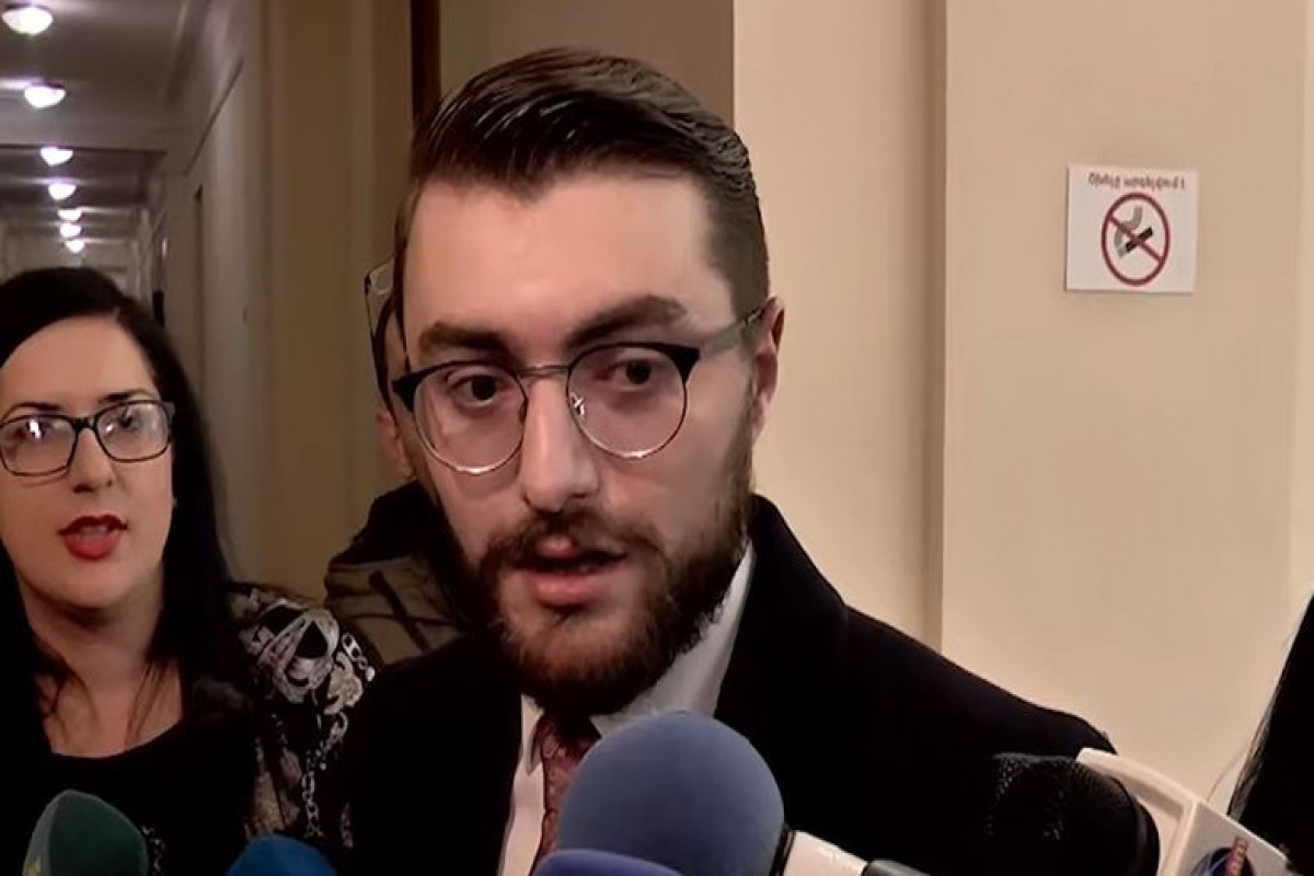 Ermənistan parlamentinin deputatı istefa verib