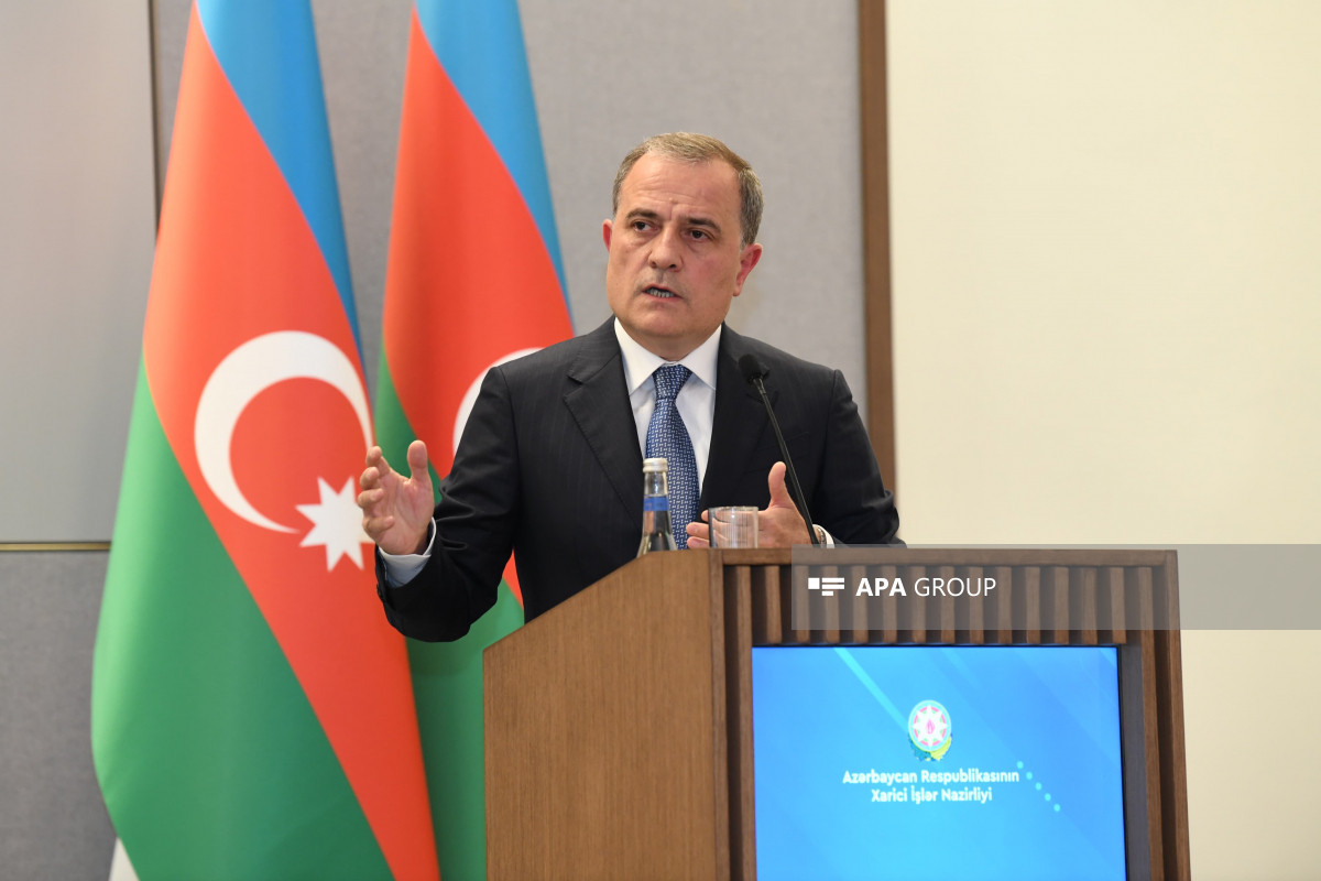 Nazir: Azərbaycan heç vaxt milli maraqlarımıza zidd aralıq həll variantlarını qəbul etməyib