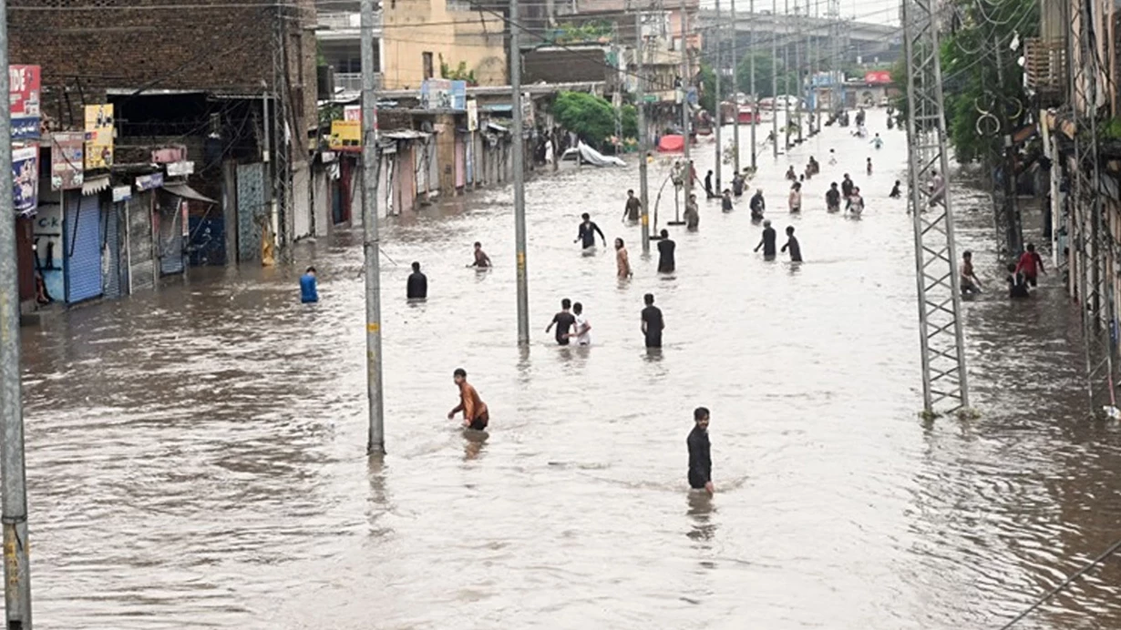 Pakistan'da muson yağışları: Ölüm sayısı 800-ə çatıb