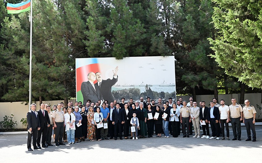 Şəhid media nümayəndələrinin medalları ailələrinə təqdim edilib