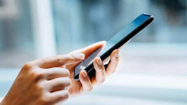 Cənubi Koreyada məktəblərdə mobil telefondan istifadə qadağan edilir
