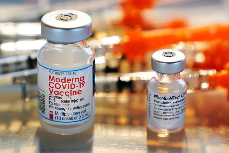 Tramp: Əczaçılıq şirkətləri koronavirus dərmanlarının uğurunu əsaslandırmalıdır