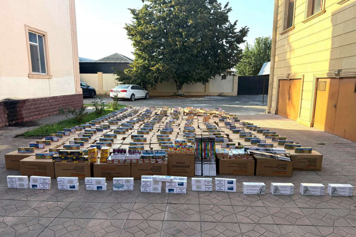 Gömrükdə külli miqdarda pirotexniki vasitələr və tütün məmulatları aşkar edilib