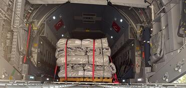 Türkiyə Əfqanıstana 25 ton humanitar yardım göndərib