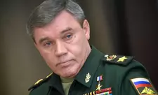 Putin Rusiyanın Baş Qərargah rəisini “İgidliyə görə” ordeni ilə təltif edib