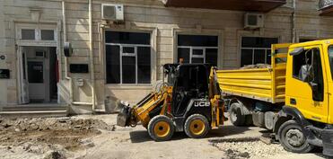Bakı şəhərində piyada zonalarının yaradılması və geniş abadlıq-quruculuq işləri davam etdirilir