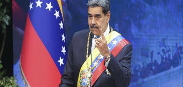 Maduro Kolumbiya ilə sərhədə 25 min hərbçi yerləşdirməyi əmr edib