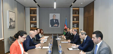 Ceyhun Bayramov Serbiya Xarici İşlər Nazirliyinin dövlət katibi ilə görüşüb