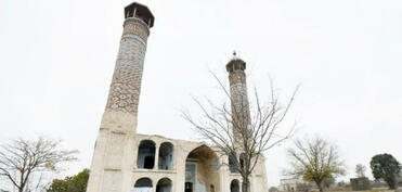 Parlamentdə azad edilmiş ərazilərdəki dini abidələrə dair müzakirə aparılacaq