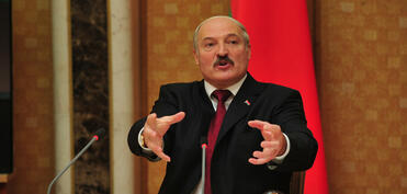 Belarus 52 məhbusu azad edib