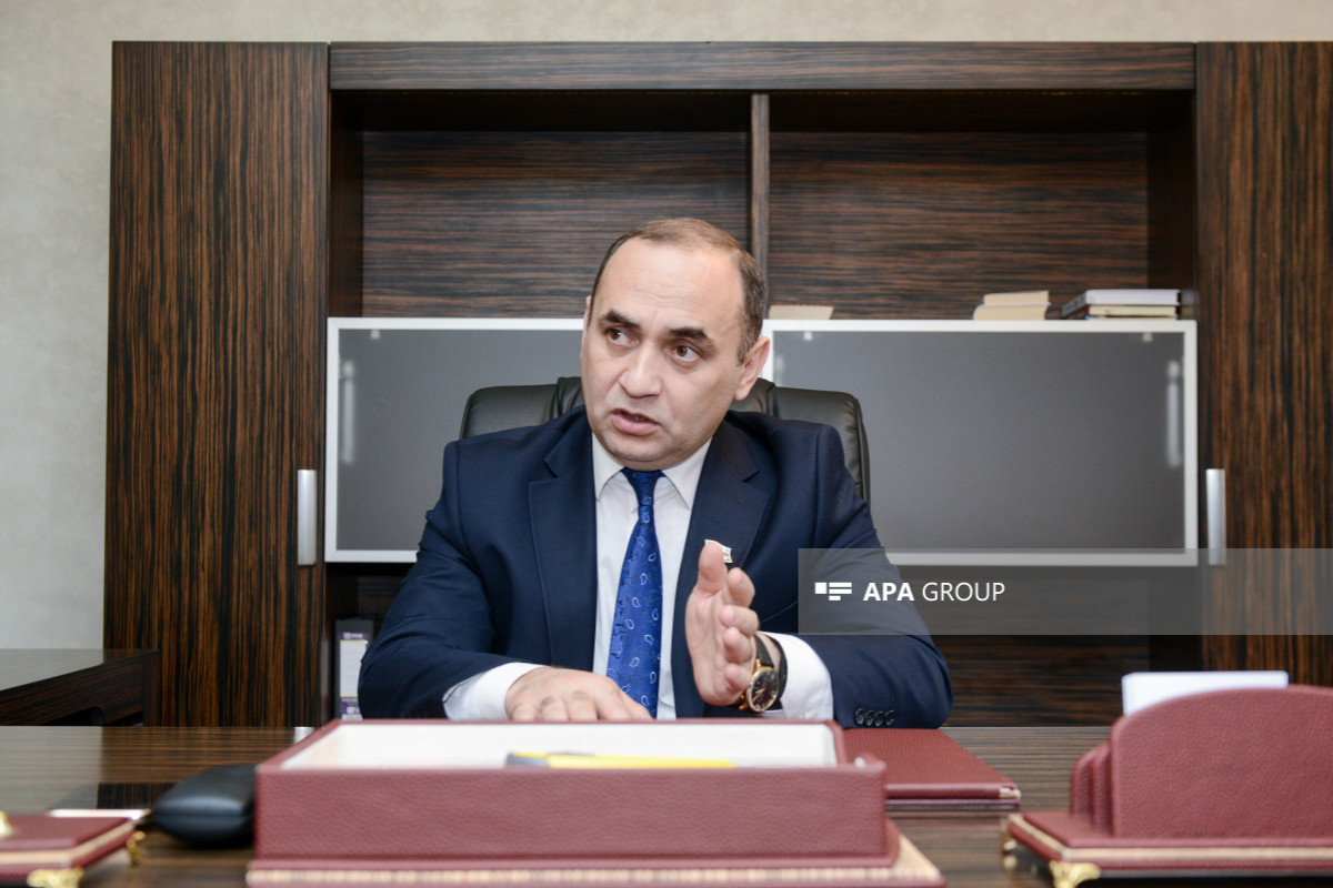 Deputat özəl orta məktəblərdə təhsil haqqının çox olmasından şikayətlənib