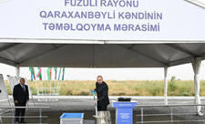 Prezident İlham Əliyev Füzuli rayonunun yeni salınacaq Qaraxanbəyli kəndinin təməlini qoyub