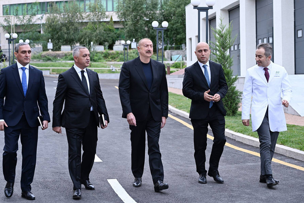 Prezident Qarabağ Universitetinin Klinikası binasının, Tibb və sağlamlıq elmləri fakültəsinin tədris korpusunun açılışında iştirak edib