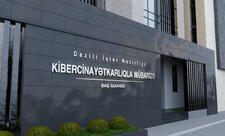 Onlayn qumar təşkil edən 10 nəfərdən ibarət dəstə tutulub - ƏMƏLİYYAT GÖRÜNTÜLƏRİ