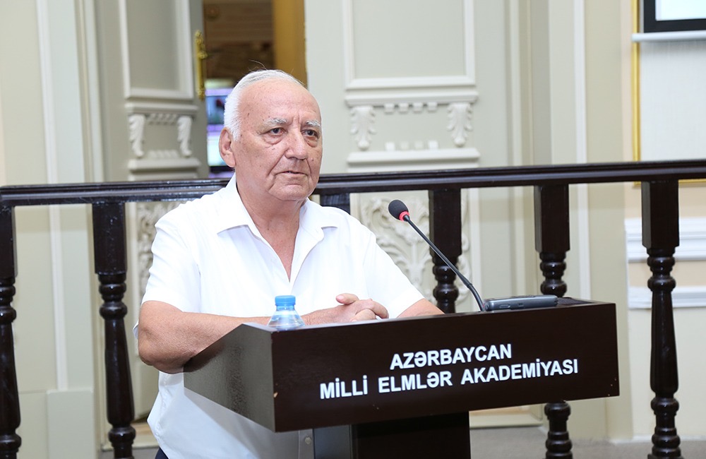 Yaqub Mahmudovun daha iki yetirməsi fəlsəfə doktoru oldu - Eyni gündə