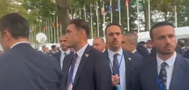 Trampın korteji səbəbindən Ərdoğanın avtomobili Nyu Yorkda saxlanılıb